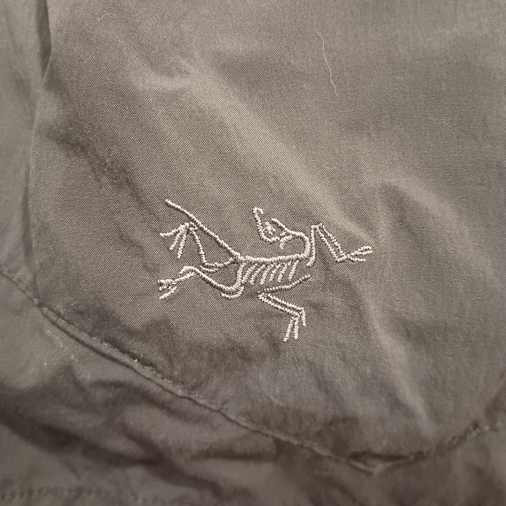 Arc'teryx Mens Shorts - Picture 3 of 4